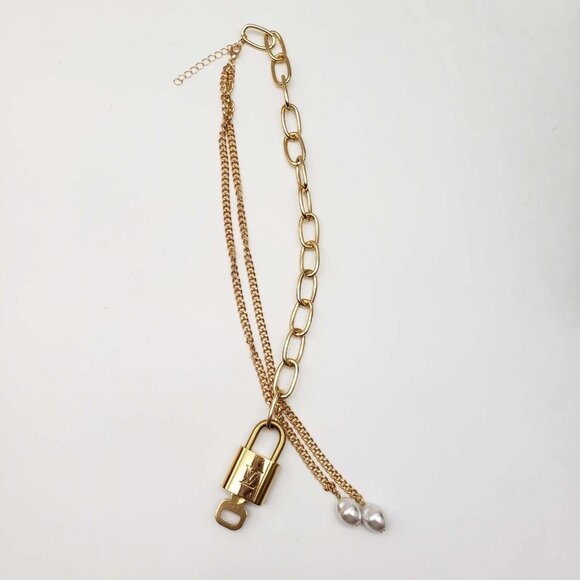 Authentic Louis Vuitton Lock and Key Gold Color with Gold Plated Chain Necklace - Picture 6 of 12